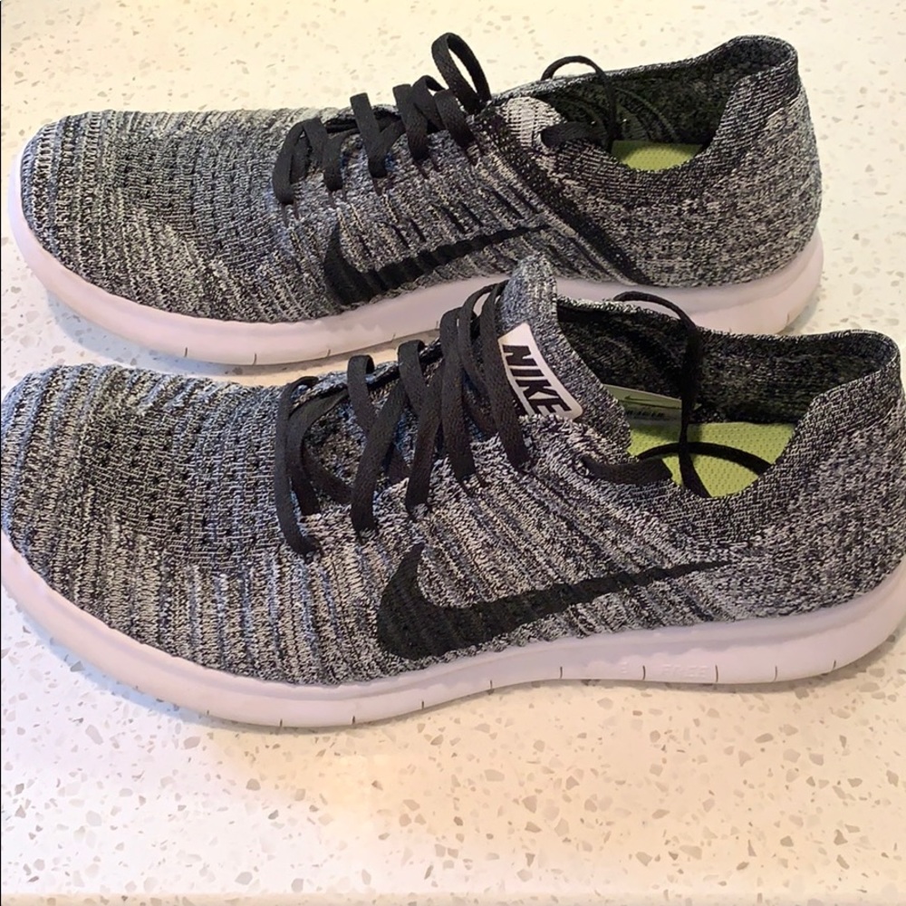 Nike Free Flyknit - Men’s Size 10